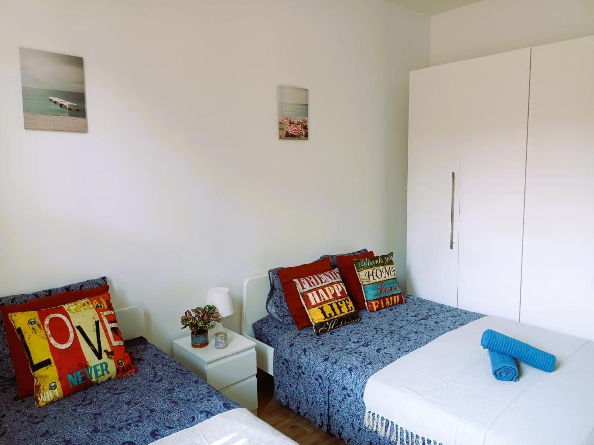 Private Rooms In Born Barcelona Exterior foto
